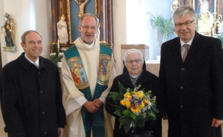 90. Geburtstag Schwester Helene Kemmern 2015 (2)